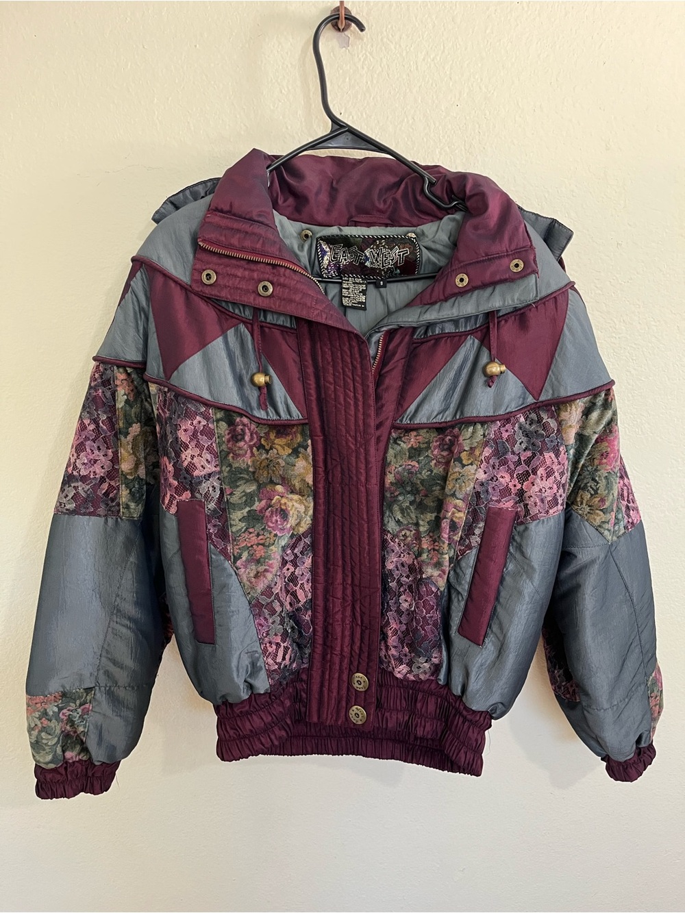 Vintage East West Patchwork Full Zip Hooded Floral and Lace SkiJacket Size Small